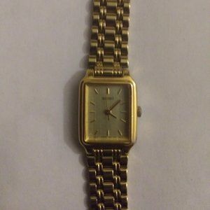 seiko gold tone ladies watch